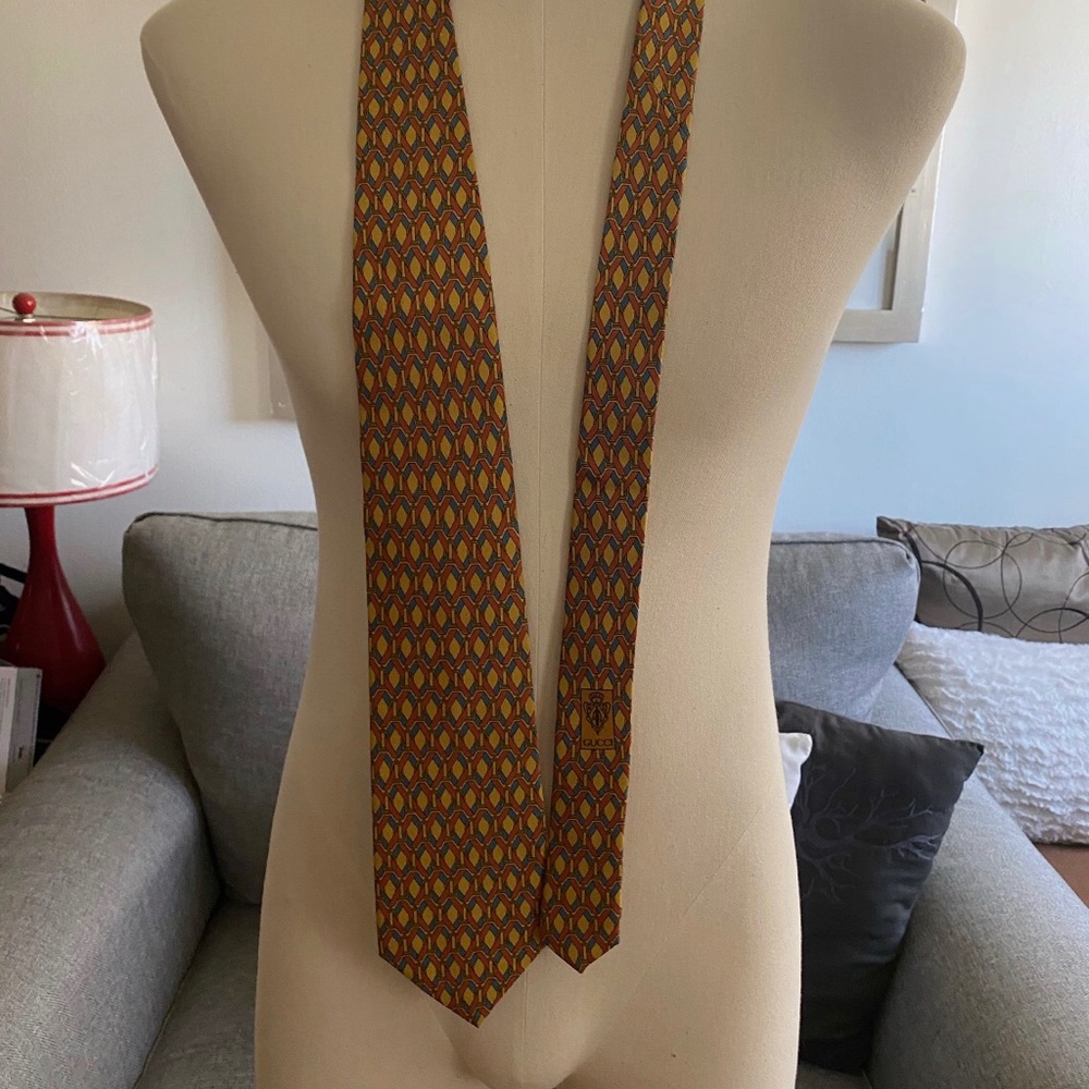 Authentic Gucci necktie - Picture 3 of 6